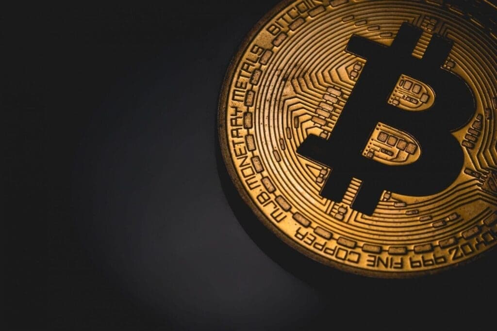 Új bitcoin-csúcs? - Trump alatt jöhet a félmilliós árfolyam