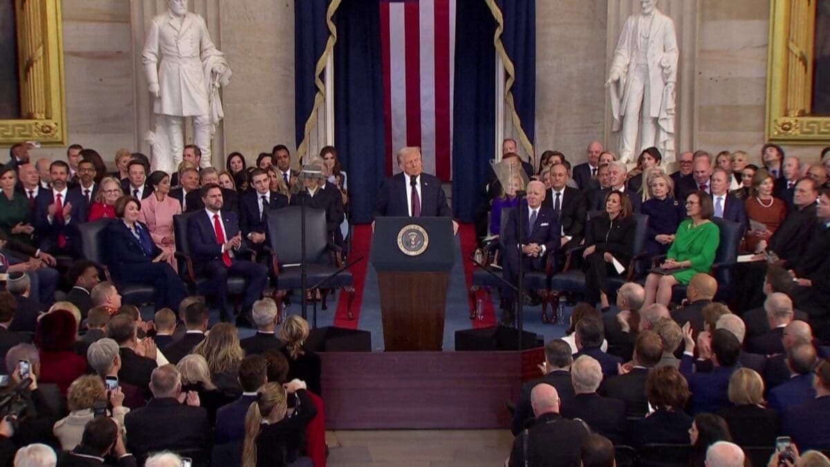 Hivatalosan is Donald Trump az elnök - Új irány kezdődik az amerikai politikában