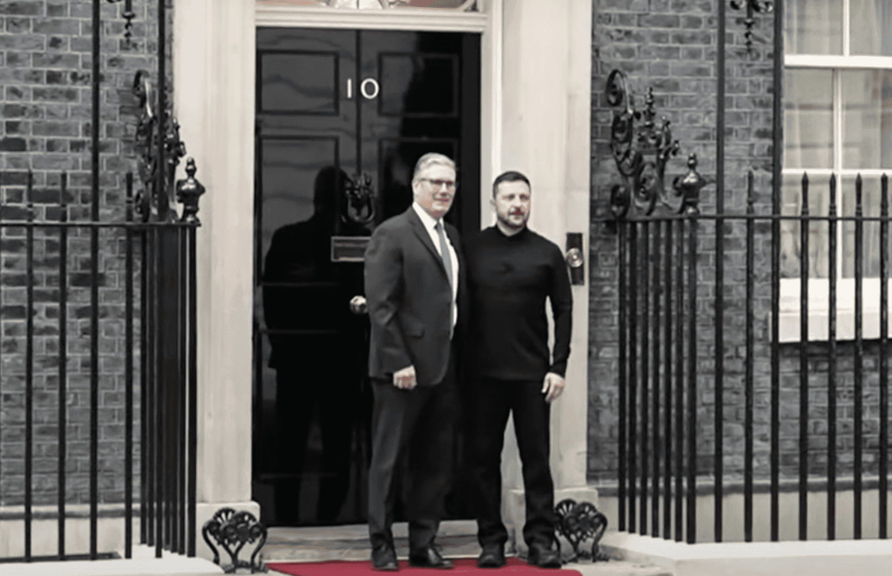Putyin és Trump csúcstalálkozó készül Alaszkában – Zelenszkij pedig Londonban tárgyalt a brit miniszterrel