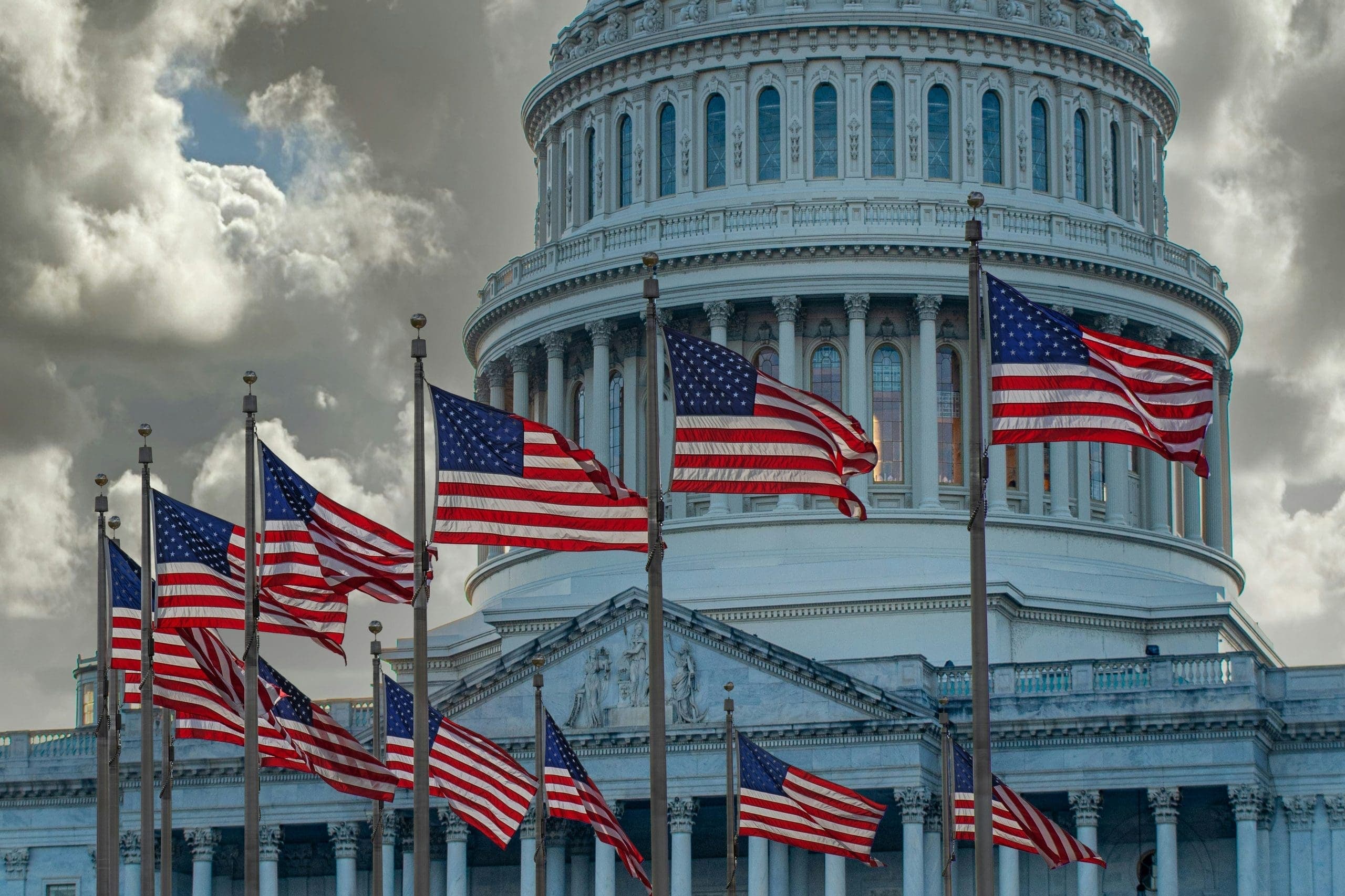 Amerikai tőzsde Október 8. – Lendületben az új világ, az arany történelmi csúcson, az olaj 66 dolláron