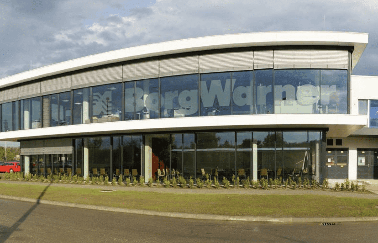 Prémiumautókhoz is gyárthat új alkatrészeket Oroszlányban a BorgWarner 24 milliárdos beruházása