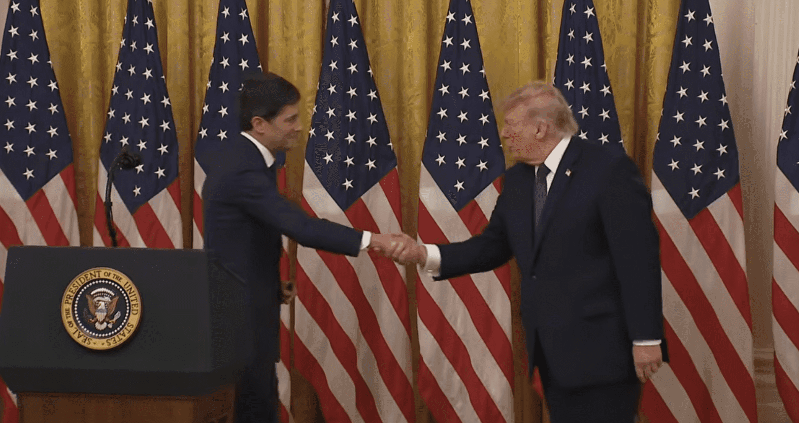 Új elnök az amerikai jegybank élén – Nehéz időszakban veszi át a Fed vezetését Kevin Warsh