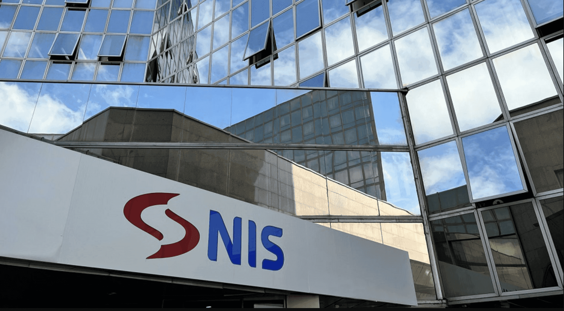 Közelebb került a Mol a szerb olajcég megszerzéséhez – Megvan a NIS irányításáról szóló egyezség