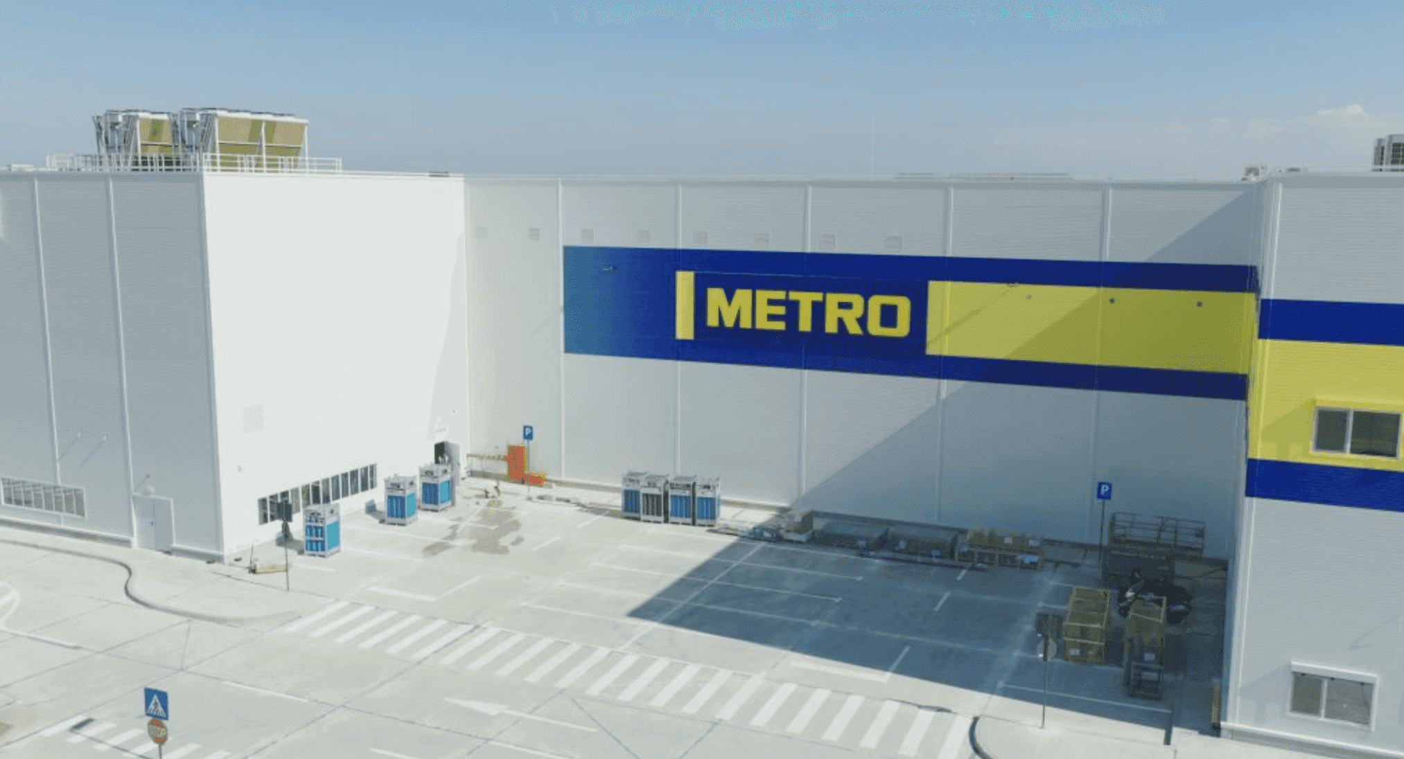 Rekordot döntött a Metro Romániában – Száz boltot nyitottak egyetlen nap alatt