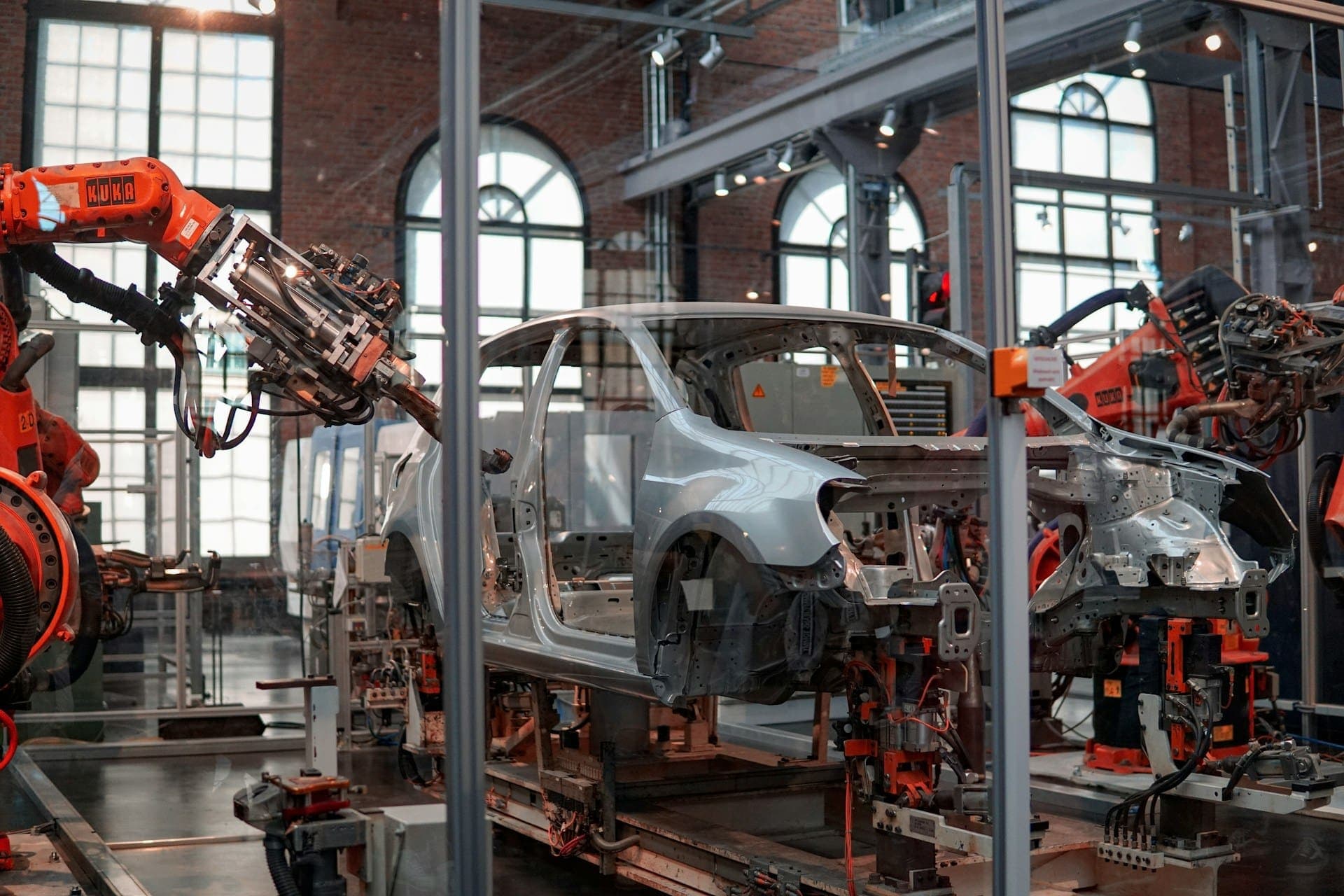 Nagy beruházást jelentett be a Stellantis – új Peugeot-modellek készülnek Franciaországban